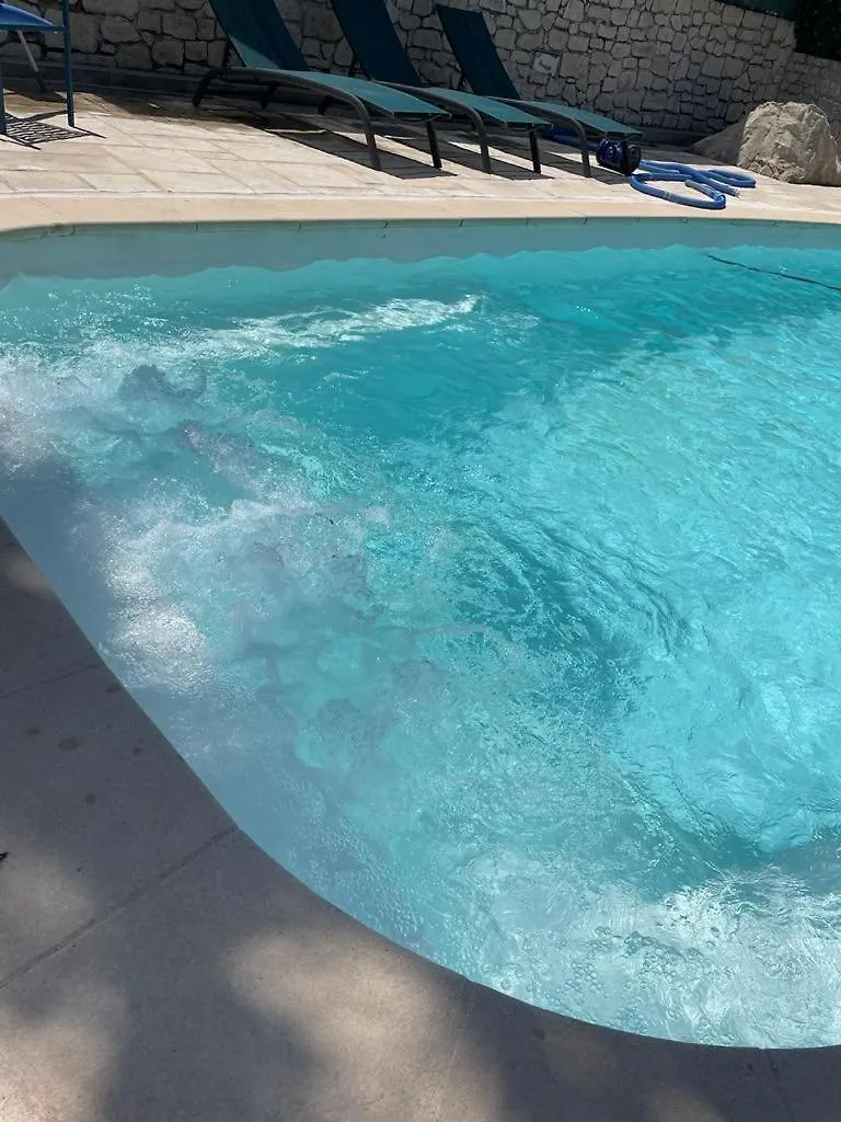 Magnifique Studio Sur Les Hauteurs De Nice, Piscine, Parking Et Wifi アパート